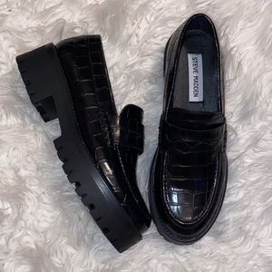 steve madden platform leather loafers!